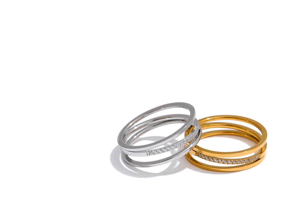 Anel Valmont Cravejado Banhado em Ouro 18k