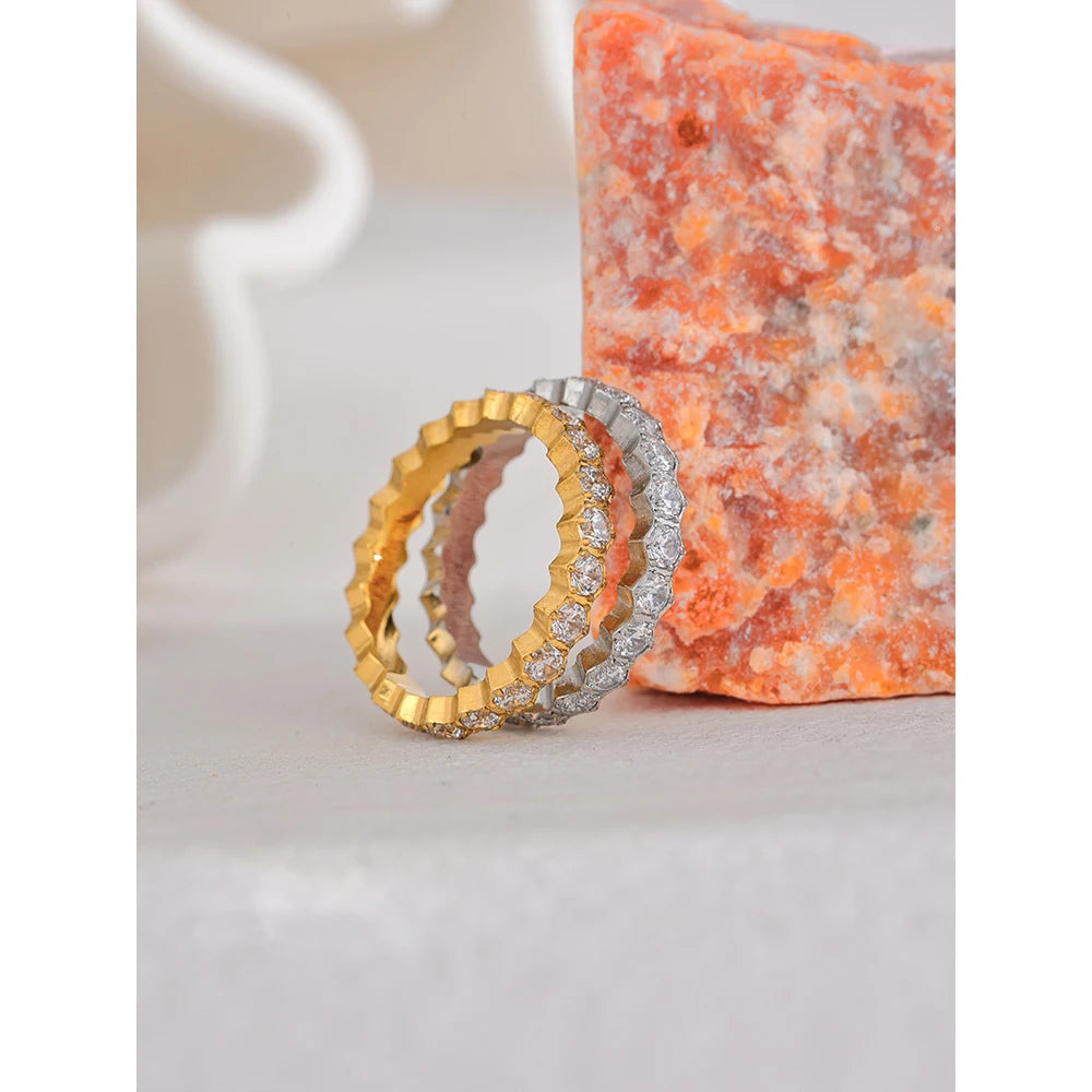 Anel Amarante Elegance Banhado em Ouro 18