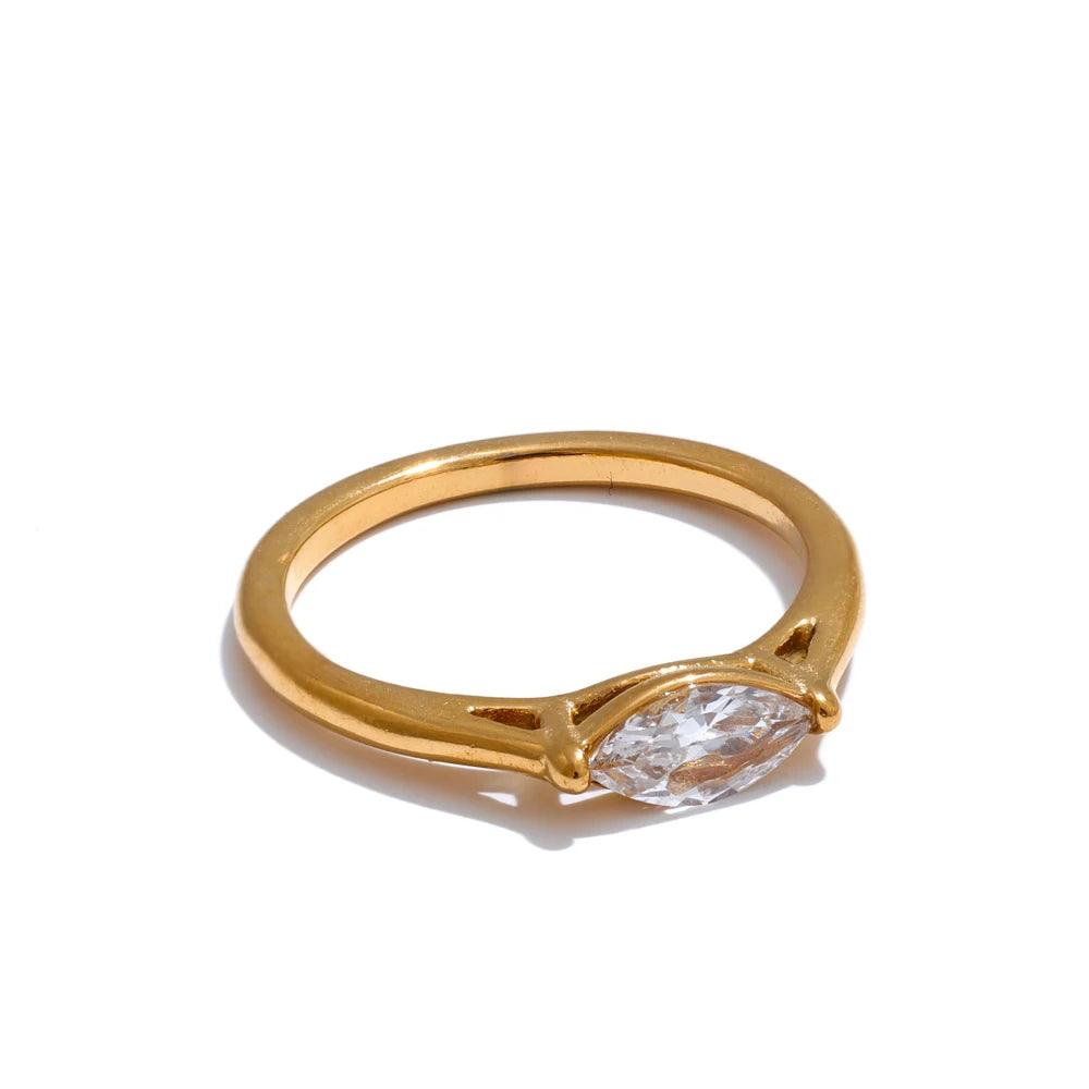 Anel Éclaire Cravejado Banhado em Ouro 18k