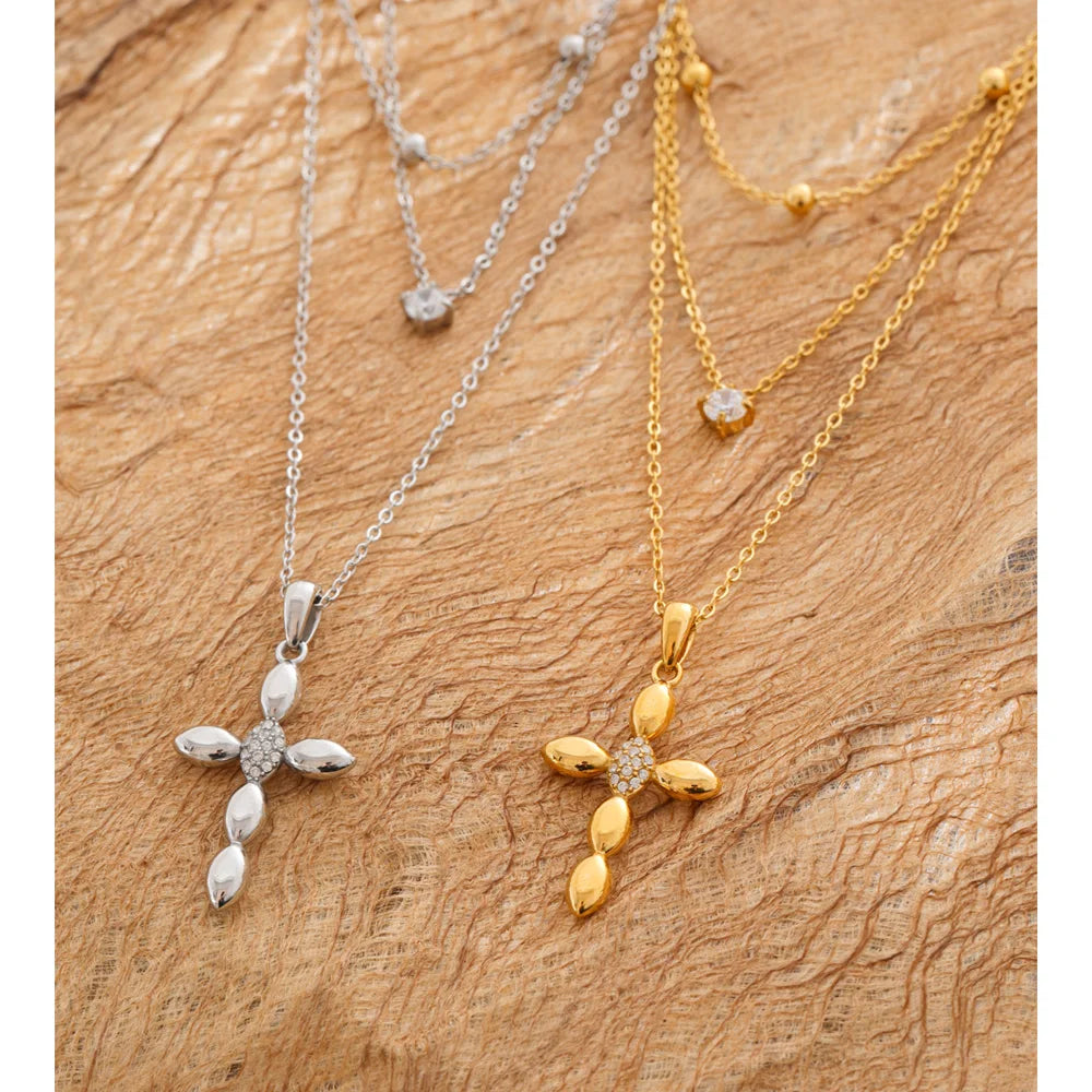 Colar Sainte Croix Banhado em Ouro 18k