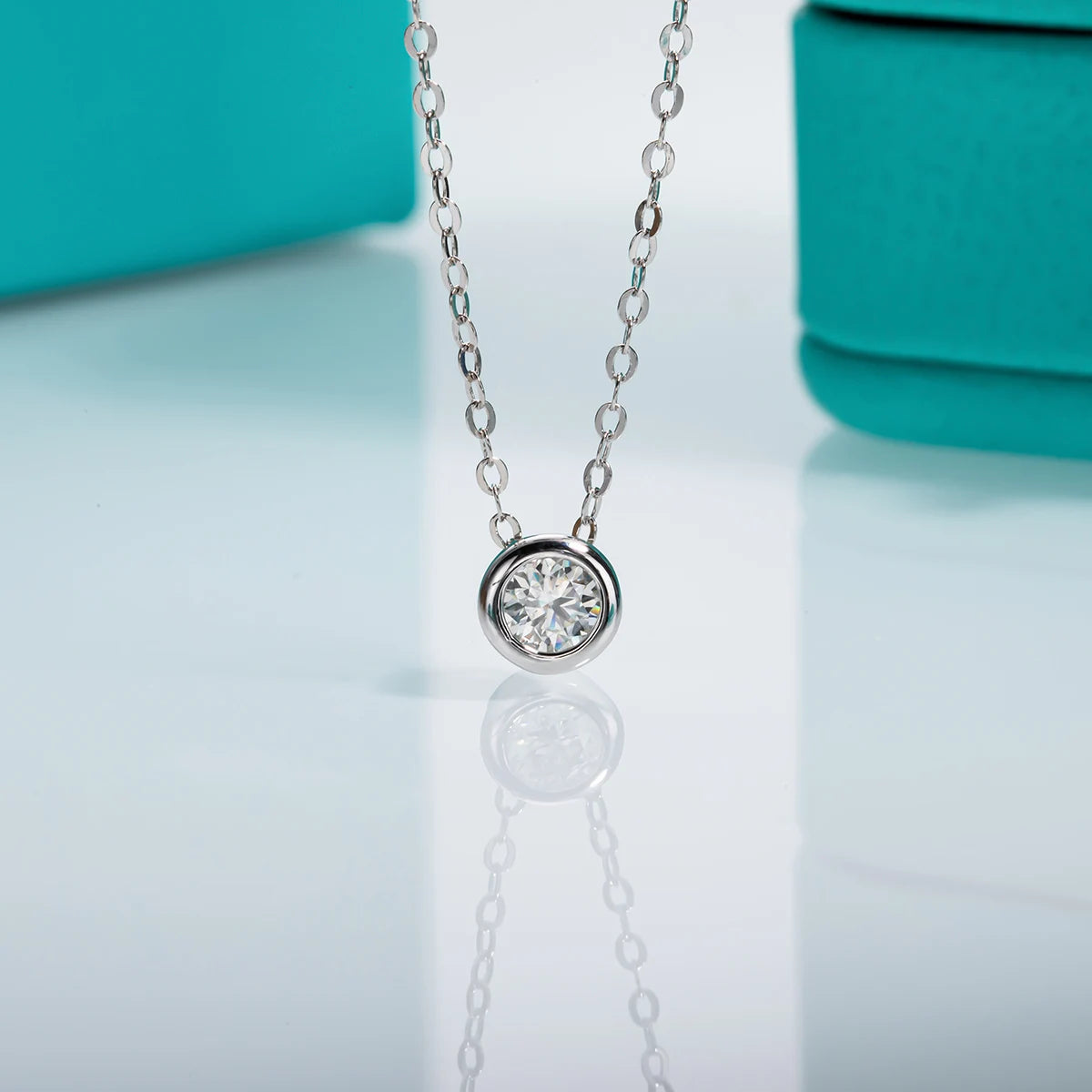 Colar Solitário Luna Moissanite